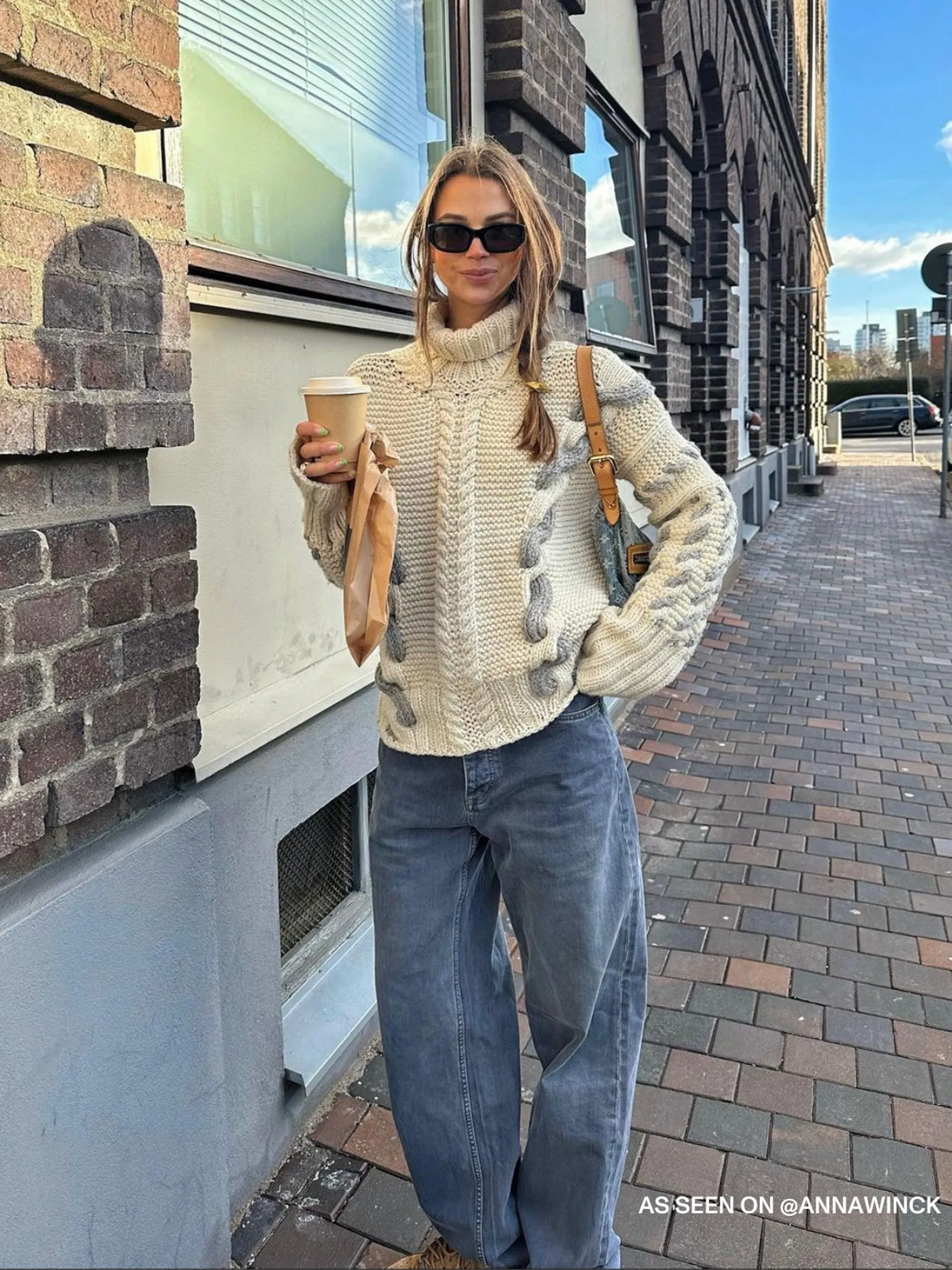 Barbora white wool turtleneck