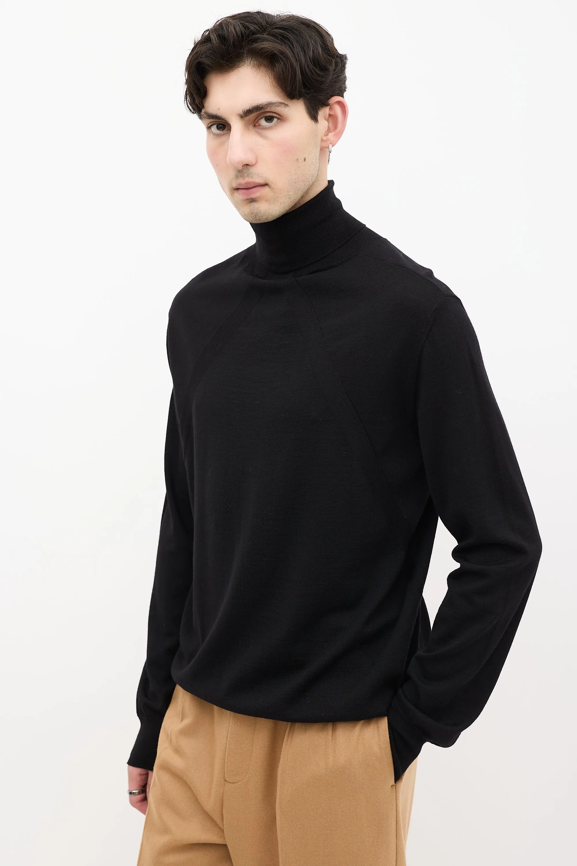 Black Wool Long Sleeve Turtleneck