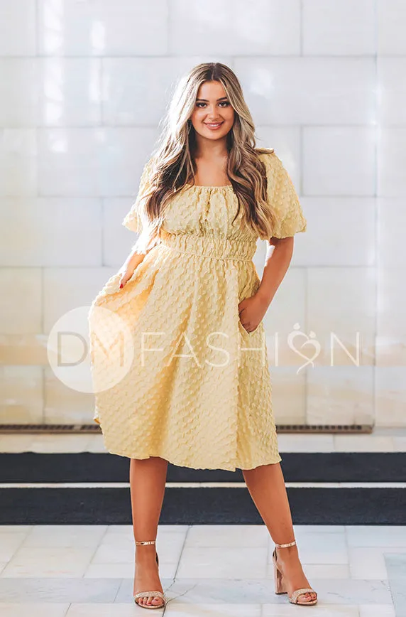 Brynn Corn Silk Texture Dress - DM Exclusive - Maternity Friendly