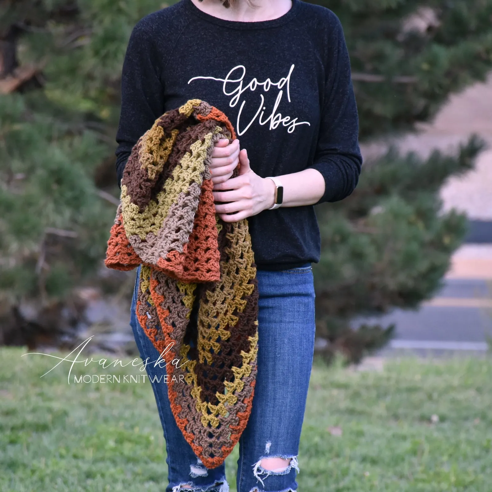Crochet Triangle Shawl | The ANASAZI