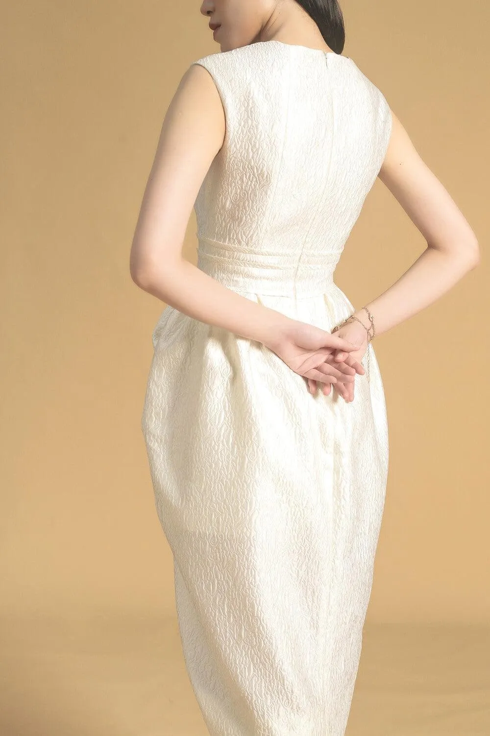 Joyce Tulip Sleeveless Polyester Midi Dress