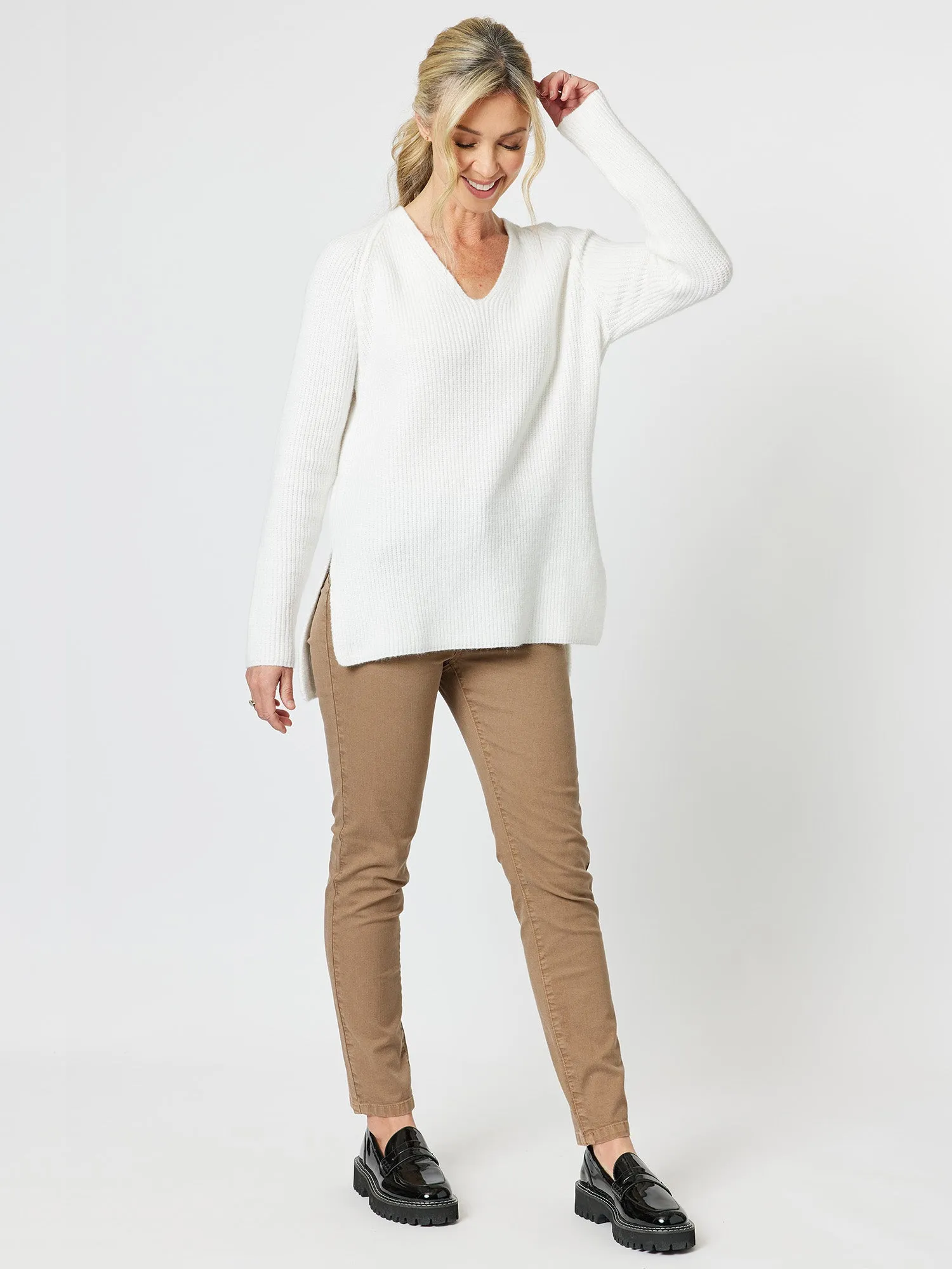Kaitlyn V-Neck High Lo Knit Top - Winter White