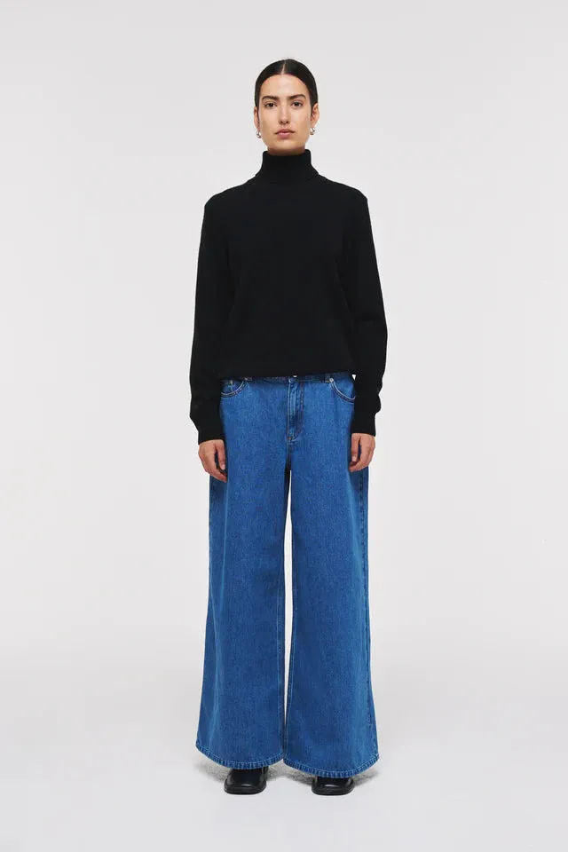 Katie Cashmere Roll Neck Black by Aligne