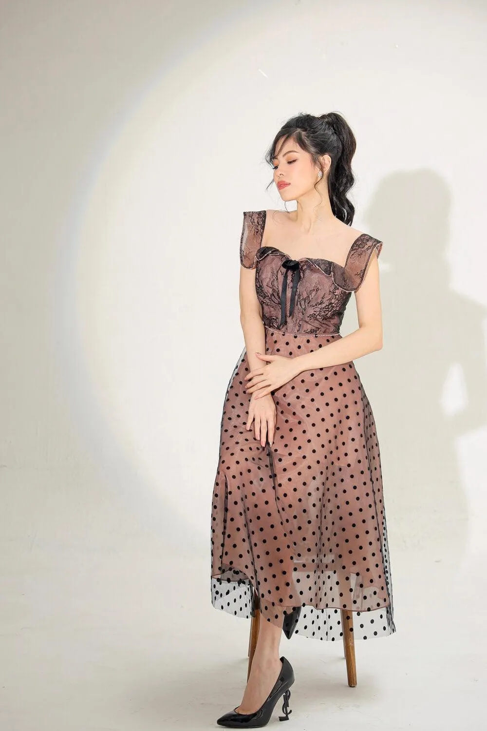 Leto A-line Square Neck Organza Midi Dress