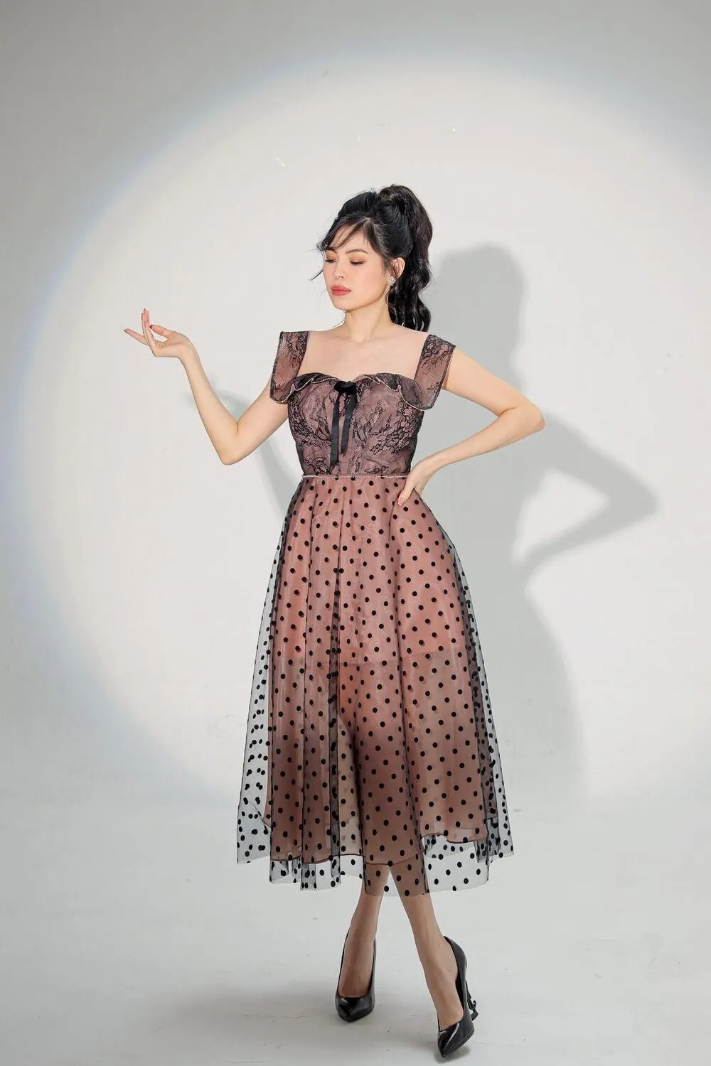 Leto A-line Square Neck Organza Midi Dress