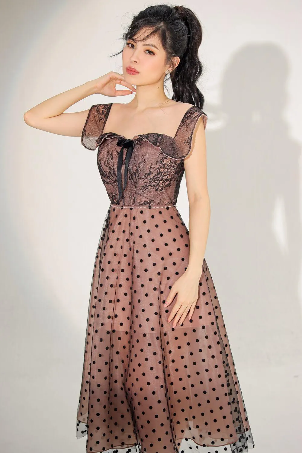Leto A-line Square Neck Organza Midi Dress