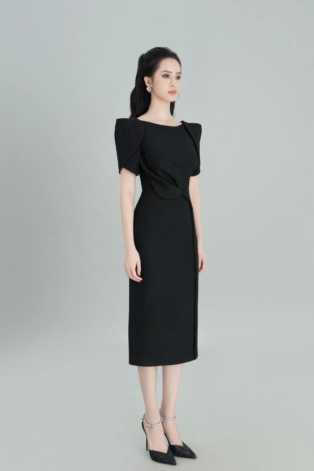 Sandy Straight Boat Neck Burlap Midi Dress