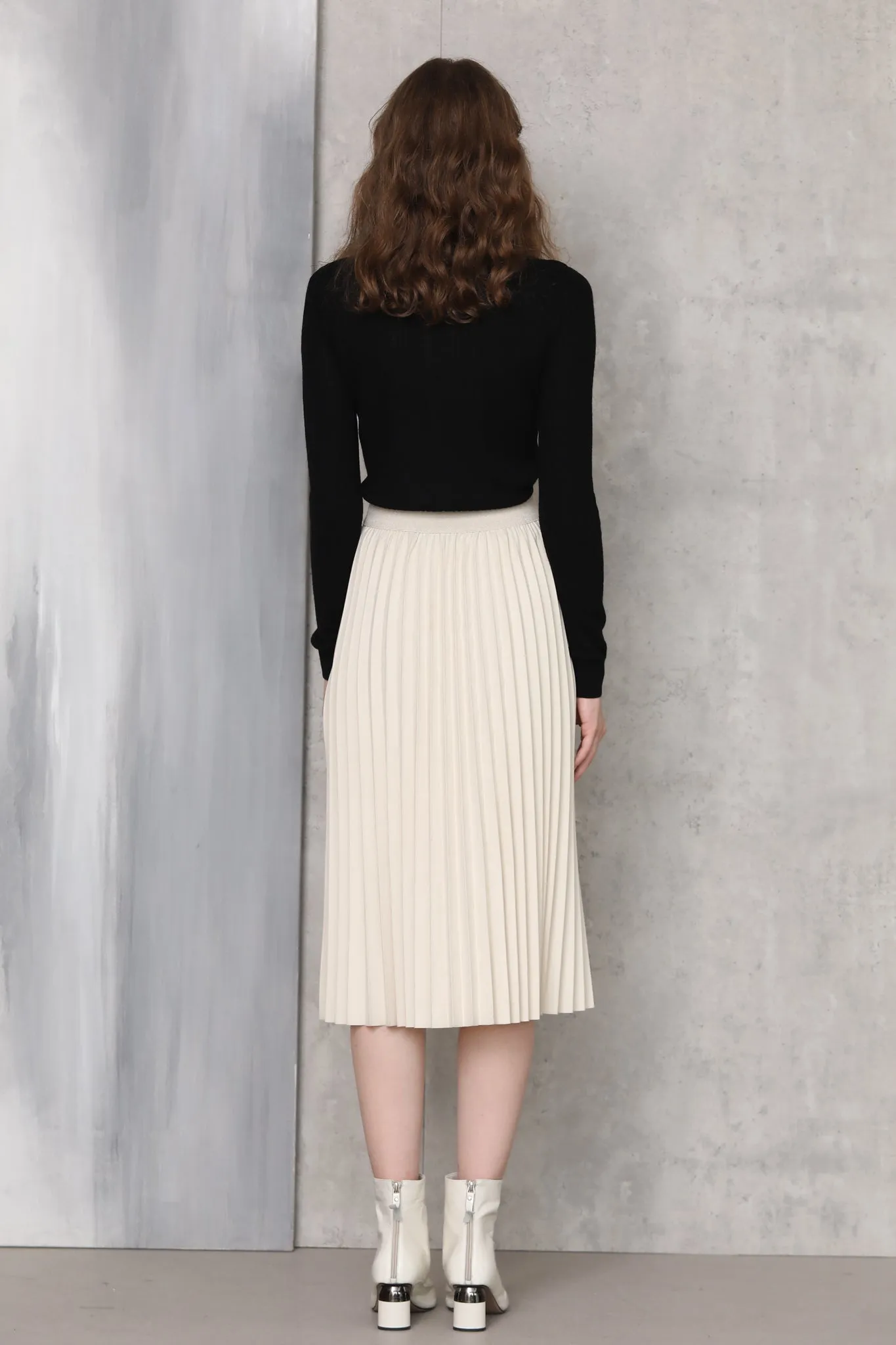 Sylphide | Reine Black Cut Out Wool Sweater
