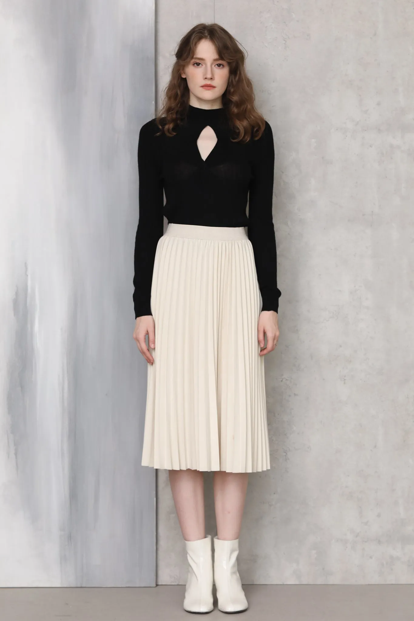 Sylphide | Reine Black Cut Out Wool Sweater