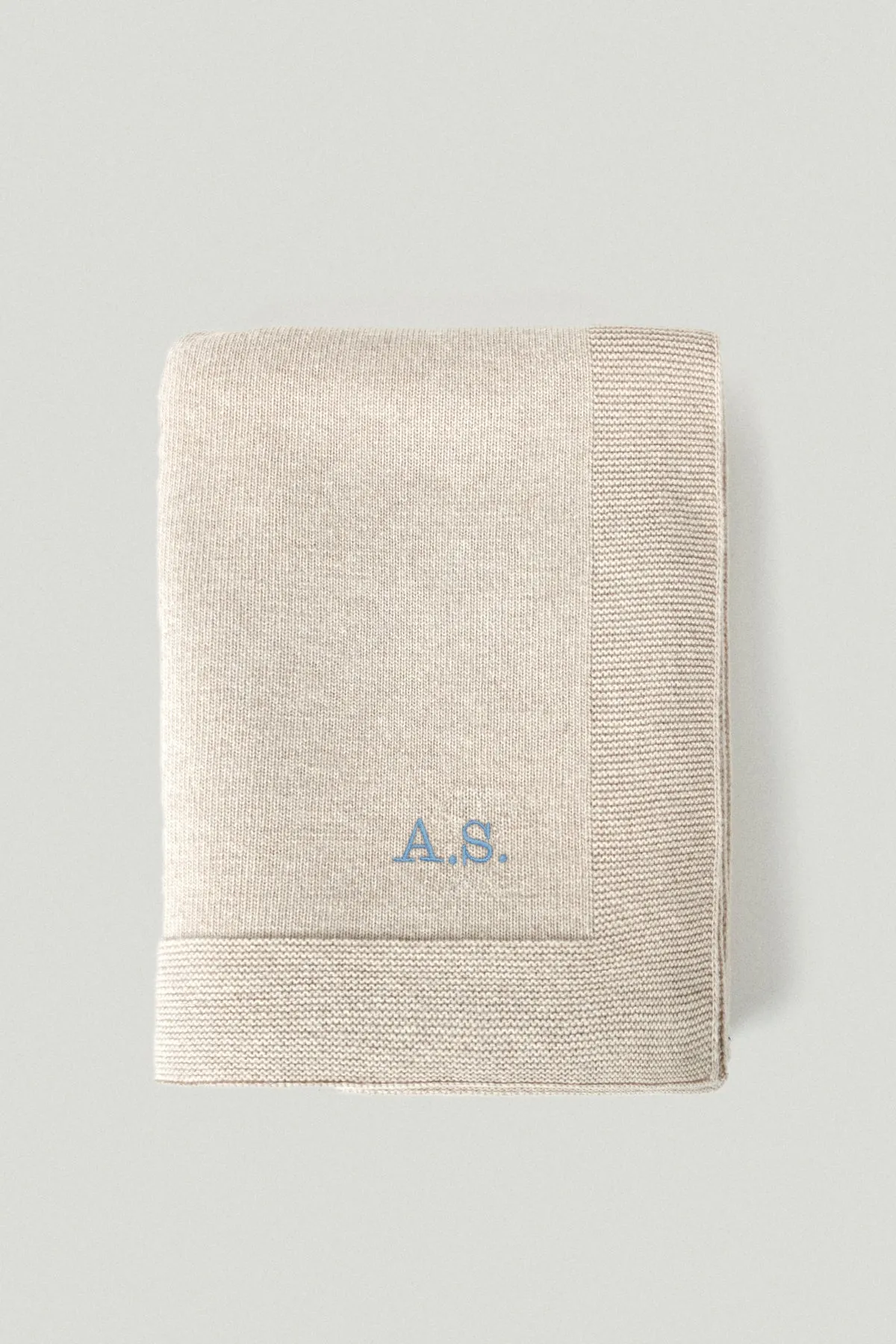 The Woolen Knit Blanket