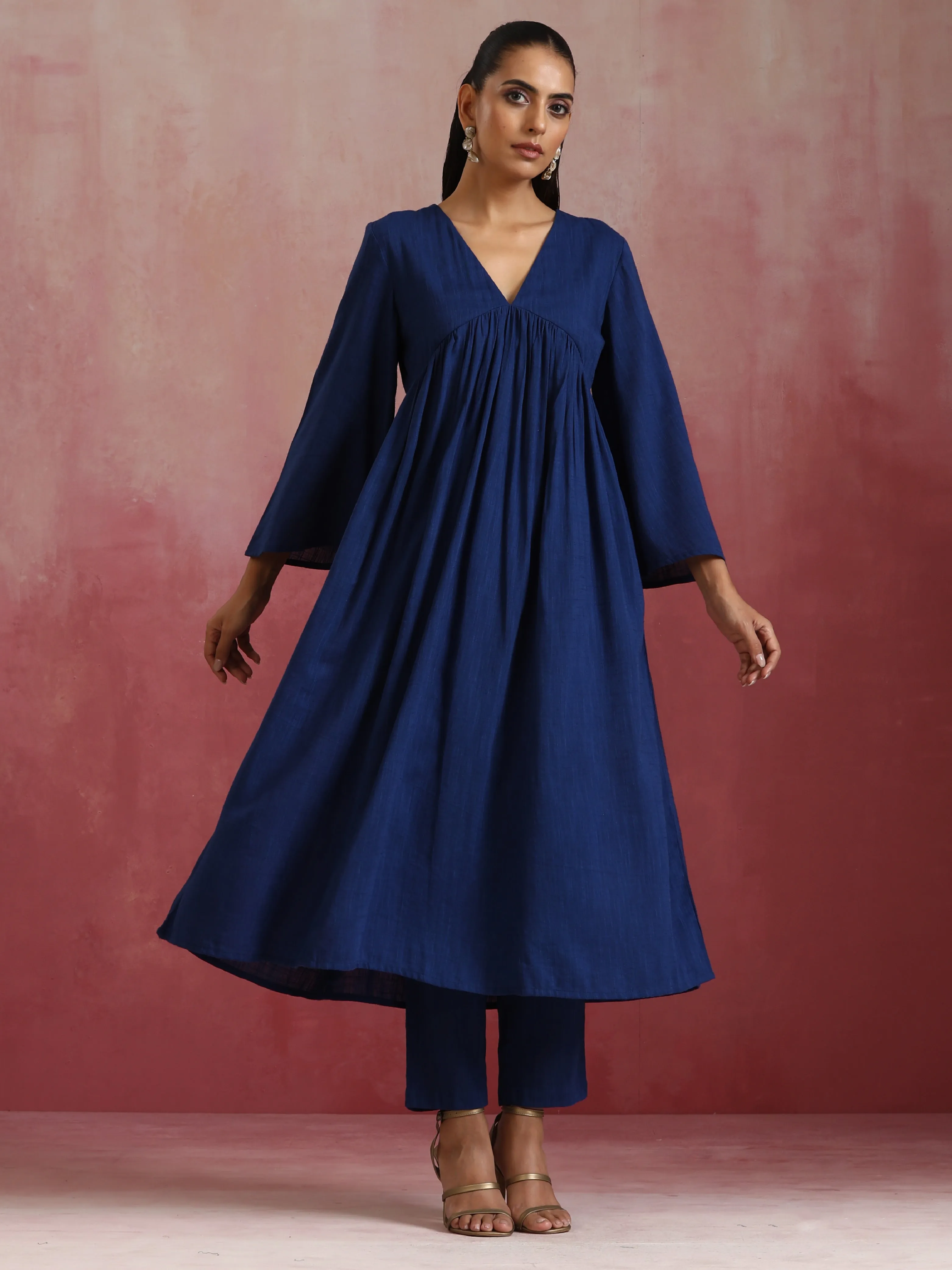 trueBrowns Blue Cotton Dobby Kurta Set