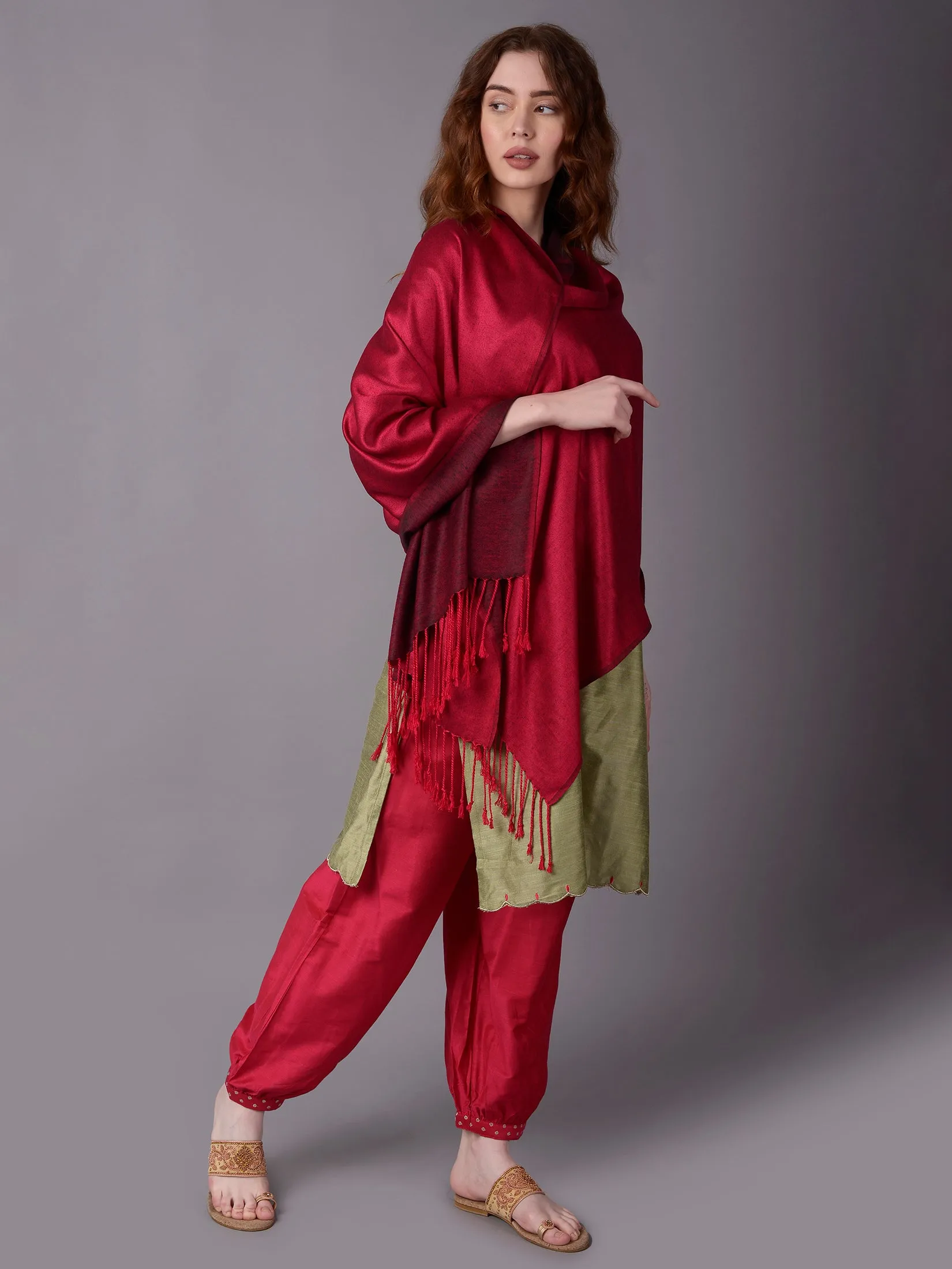 Women Burgundy Solid Stole