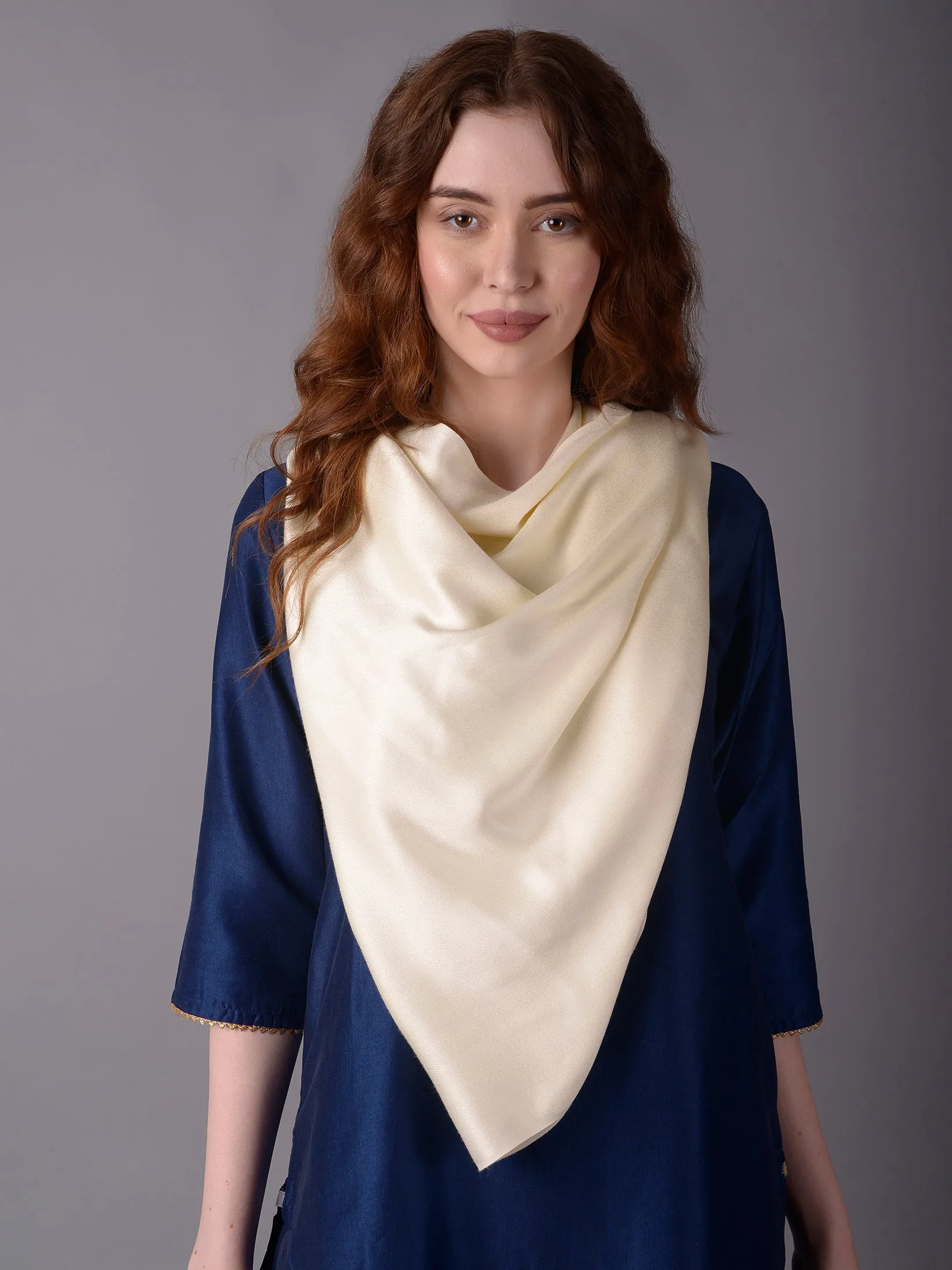 Women White Solid Stole
