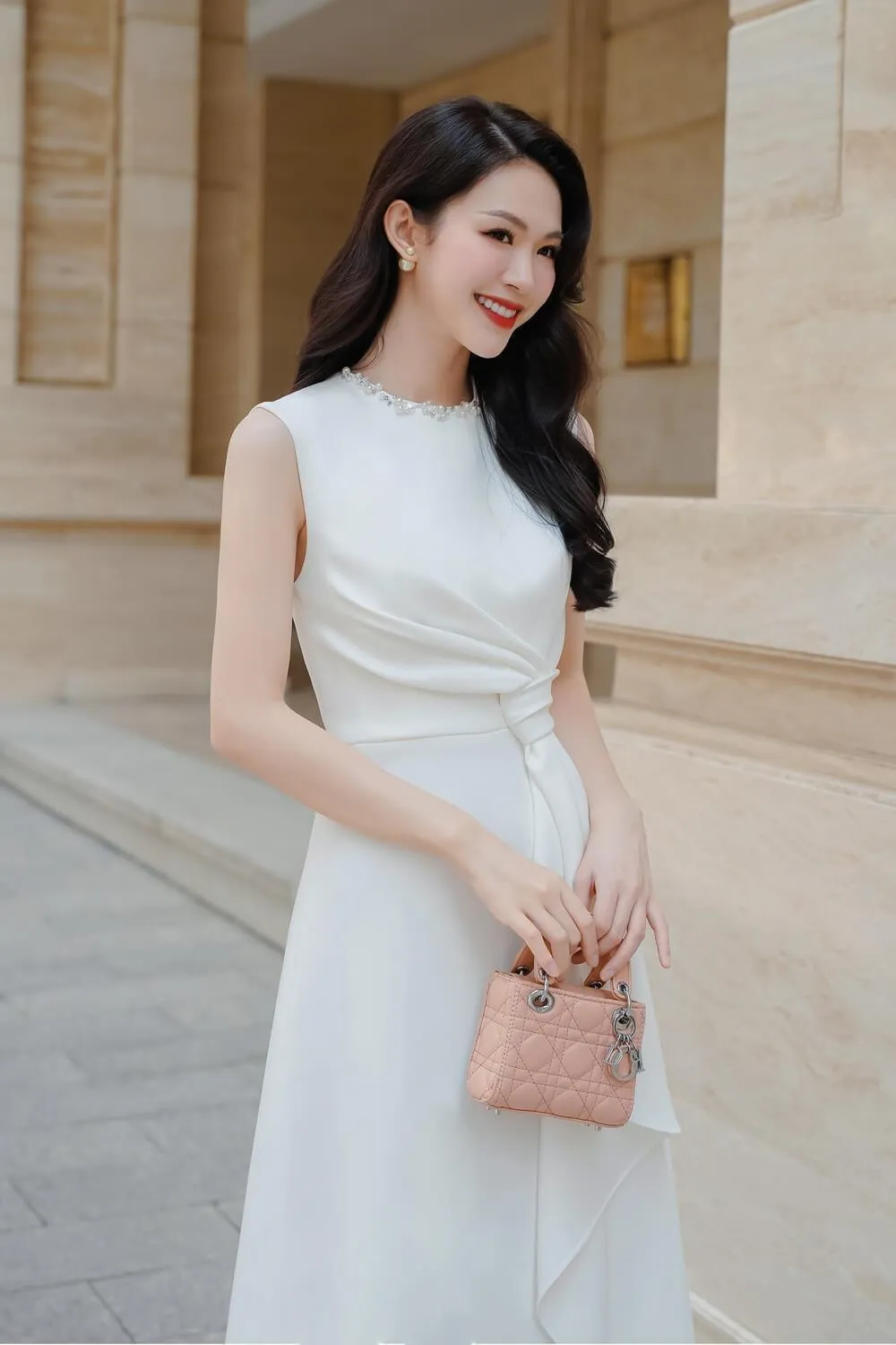 Yami A-line Sleeveless Velvet Midi Dress