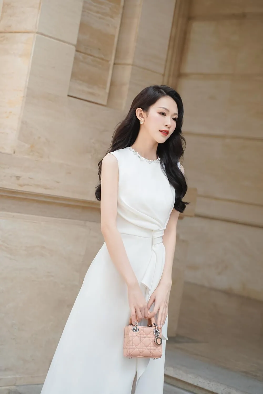 Yami A-line Sleeveless Velvet Midi Dress
